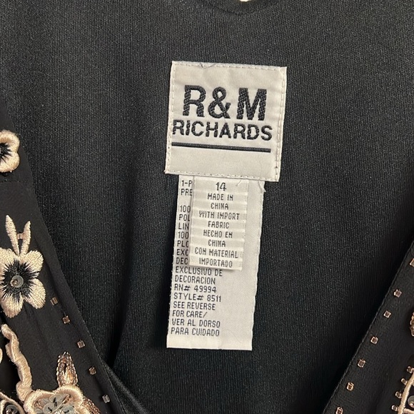 Embroidered Black R&M Richards Dress - Picture 8 of 8
